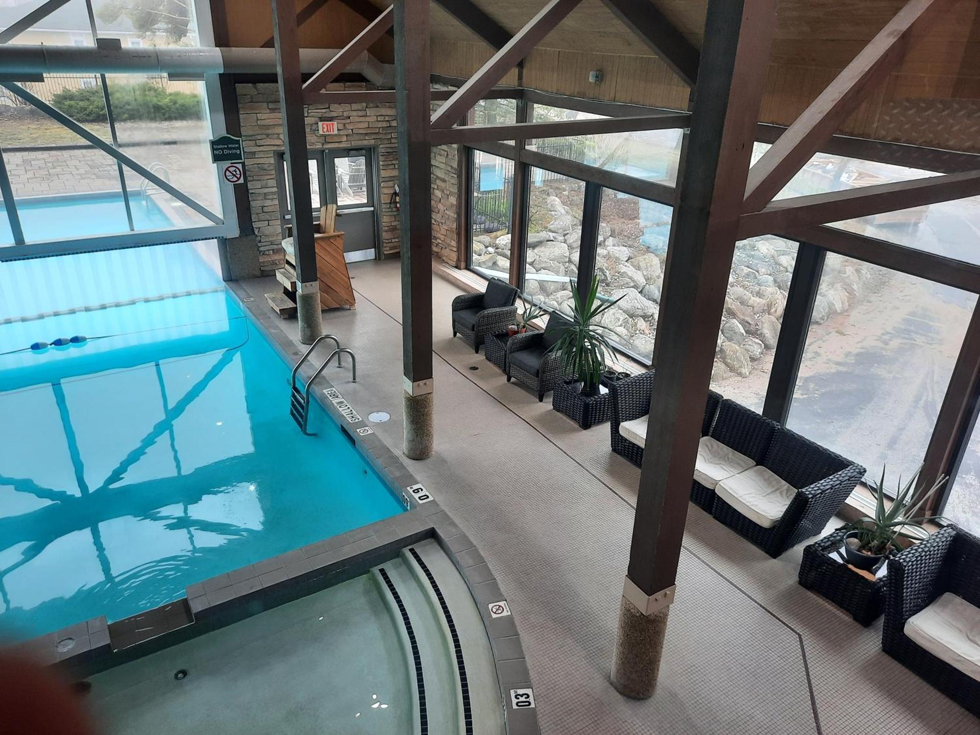 Margarita Vacation Getaway Apartment Oro-Medonte Bagian luar foto